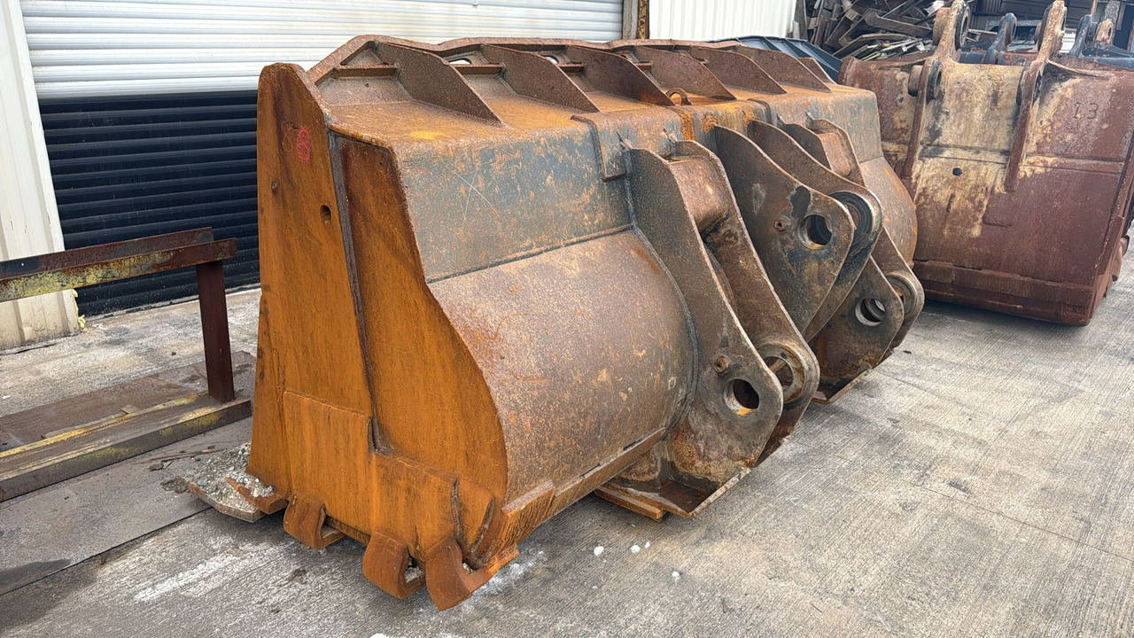 KOMATSU WA500 Loading Bucket - Krautuvo kaušas: foto 2 KOMATSU WA500 Loading Bucket - Krautuvo kaušas: foto 2