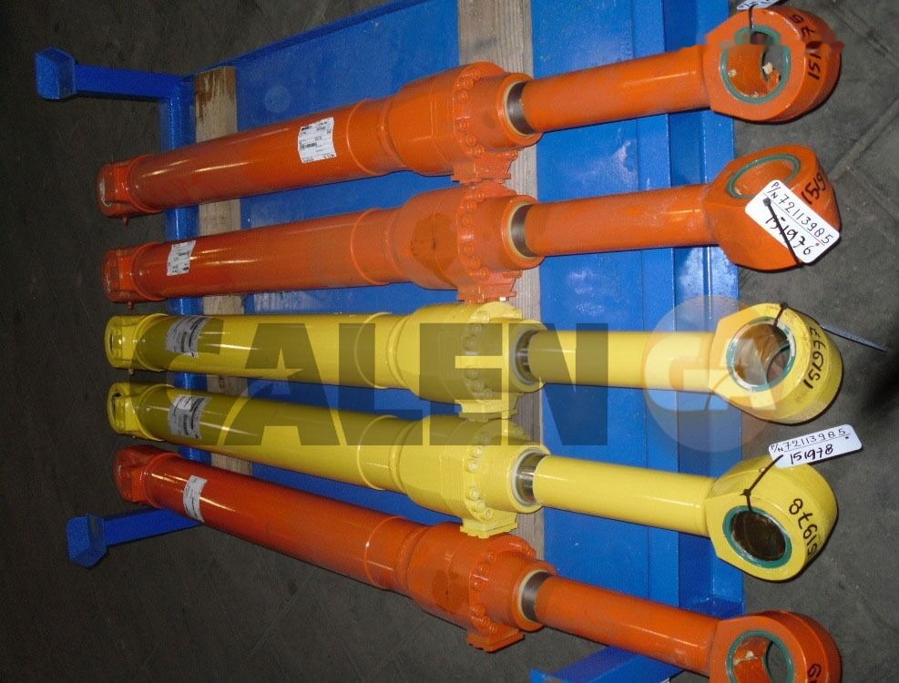For construction roller - Hidraulinis cilindras - Volas: foto 1 For construction roller - Hidraulinis cilindras - Volas: foto 1