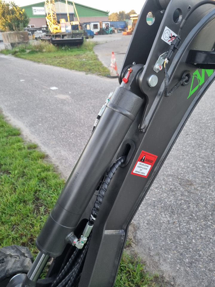 Mini ekskavatorius WCM CTX 8010S Benzine: foto 16