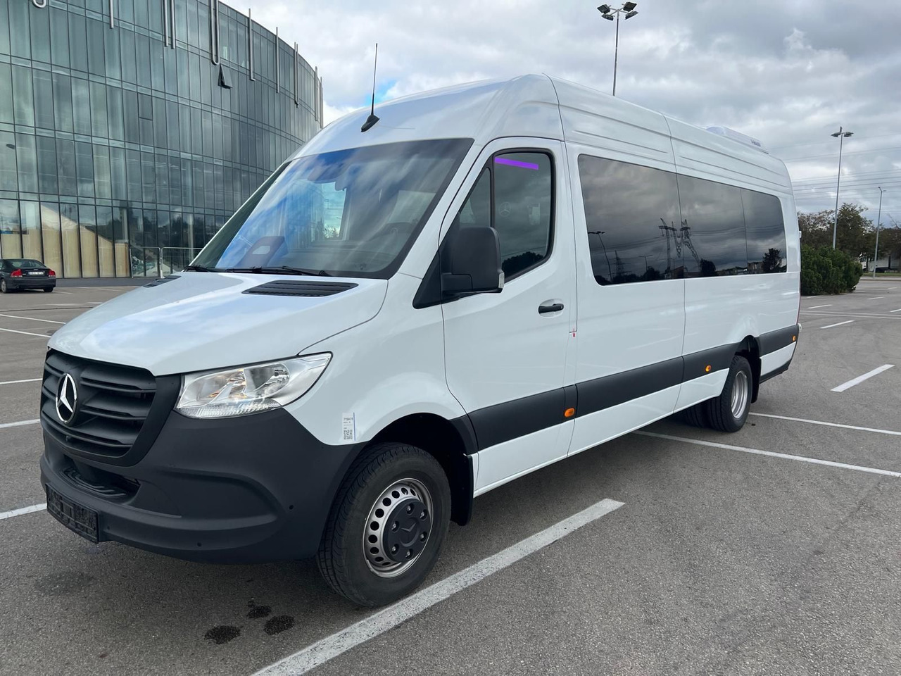 Mercedes-Benz Sprinter 517 Komfort XL, 21 SS - Mikroautobusas, Keleivinis furgonas: foto 2 Mercedes-Benz Sprinter 517 Komfort XL, 21 SS - Mikroautobusas, Keleivinis furgonas: foto 2