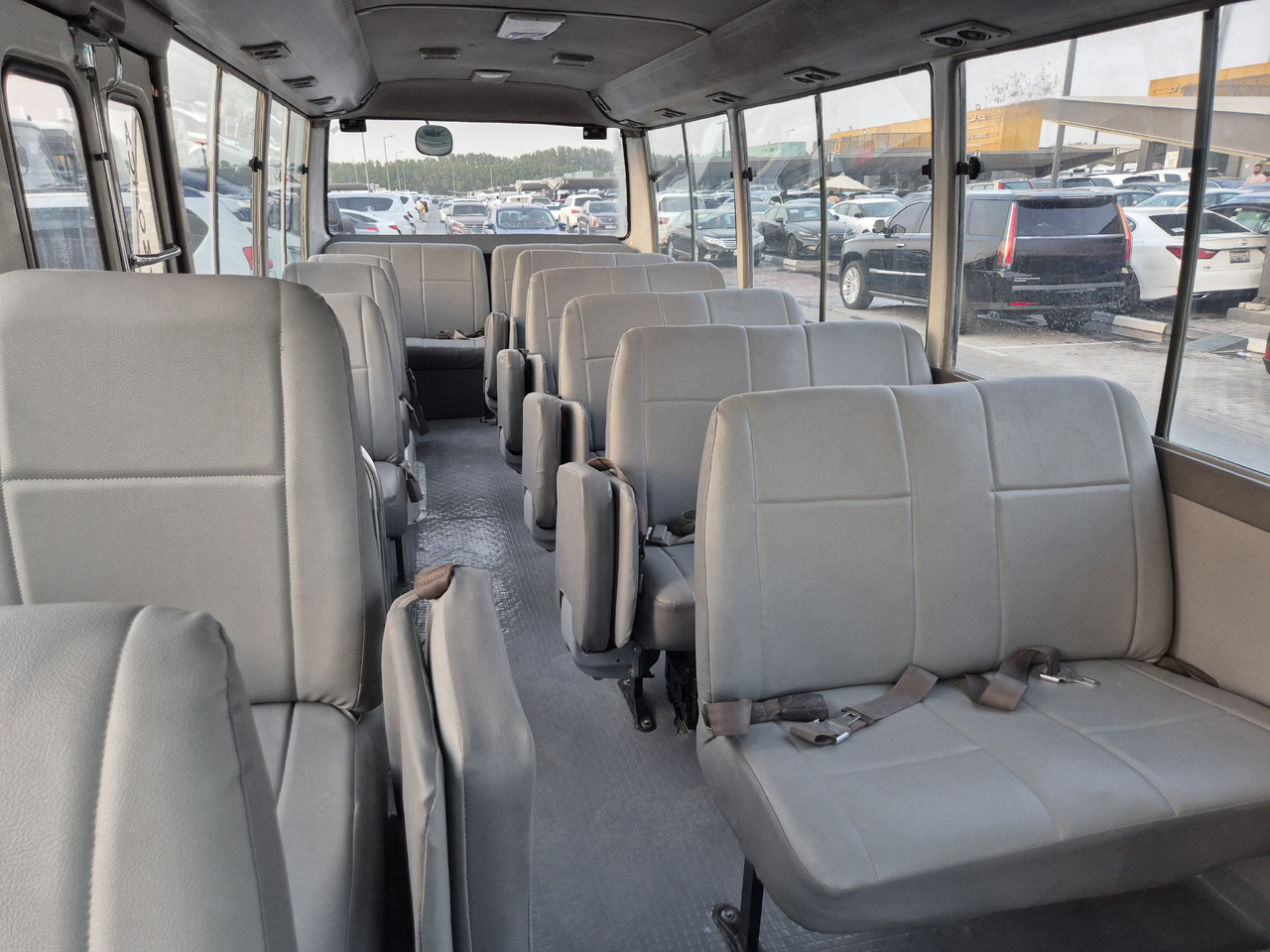 TOYOTA Coaster ... 25 places ...climatisé - Mikroautobusas, Keleivinis furgonas: foto 5 TOYOTA Coaster ... 25 places ...climatisé - Mikroautobusas, Keleivinis furgonas: foto 5