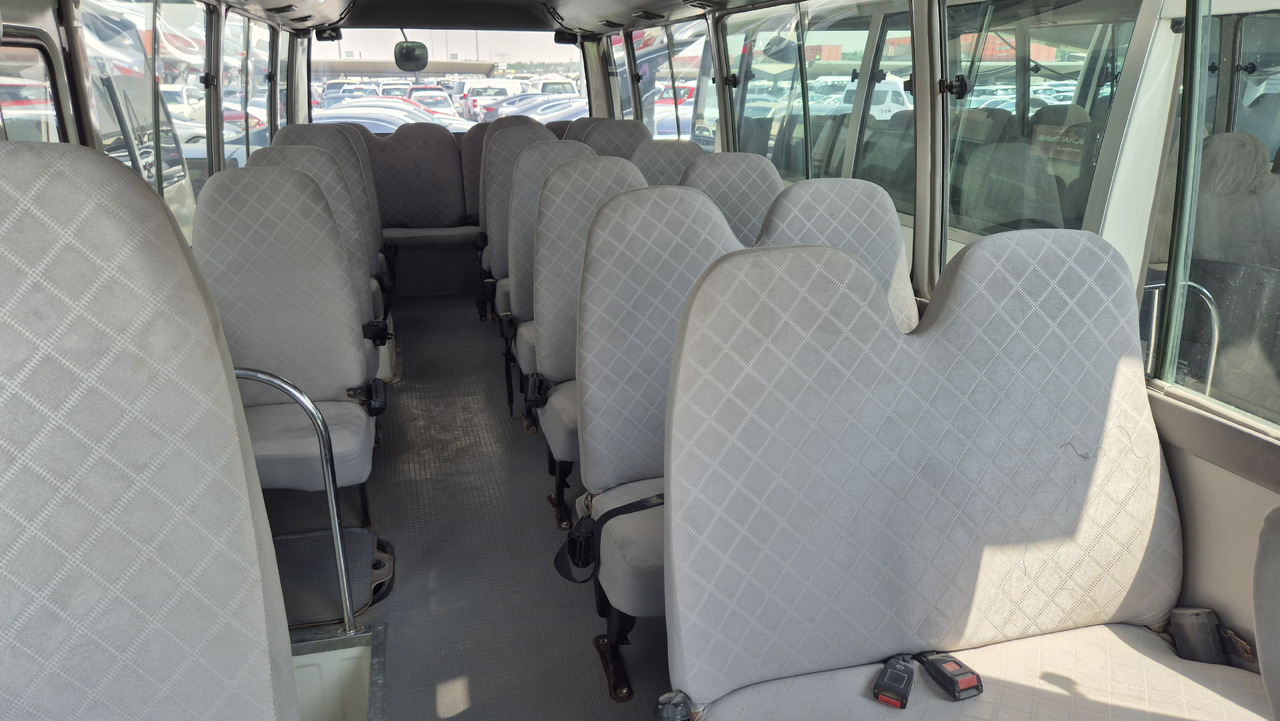TOYOTA Coaster ... 30 places ... Climatisé - Mikroautobusas, Keleivinis furgonas: foto 3 TOYOTA Coaster ... 30 places ... Climatisé - Mikroautobusas, Keleivinis furgonas: foto 3