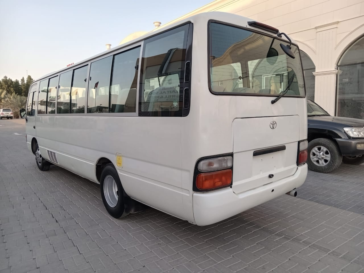 TOYOTA Coaster ... 30 places - diesel - climatisé ... BELGIQUE.. - Mikroautobusas, Keleivinis furgonas: foto 3 TOYOTA Coaster ... 30 places - diesel - climatisé ... BELGIQUE.. - Mikroautobusas, Keleivinis furgonas: foto 3