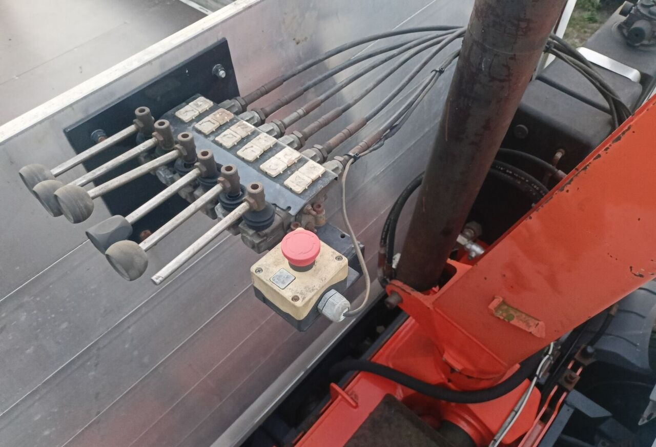 Platforminis/ Bortinis sunkvežimis, Sunkvežimis su kranu Mercedes-Benz Atego 1224: foto 10 Platforminis/ Bortinis sunkvežimis, Sunkvežimis su kranu Mercedes-Benz Atego 1224: foto 10