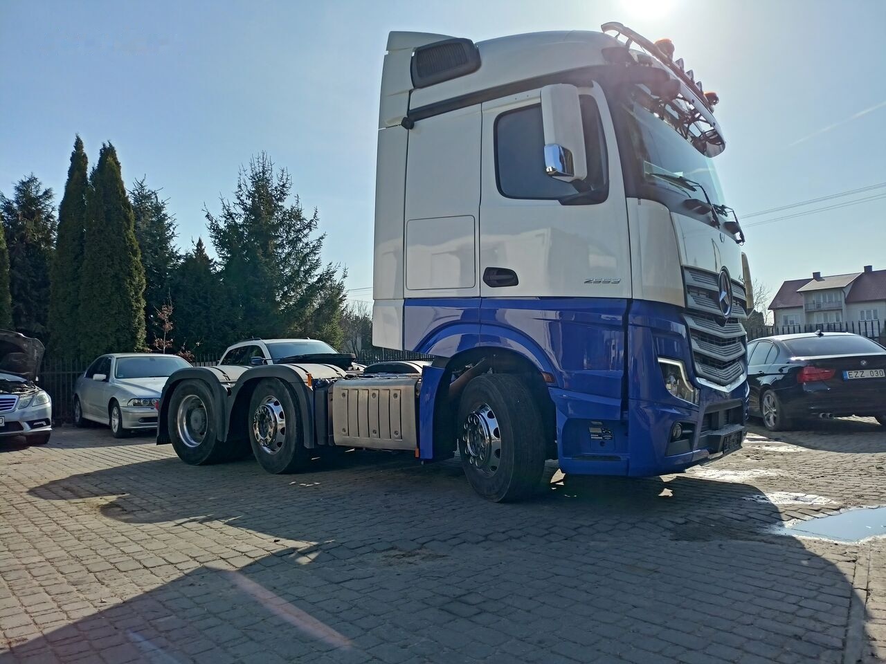 Mercedes-Benz Actros 2553 - Vilkikas: foto 1 Mercedes-Benz Actros 2553 - Vilkikas: foto 1