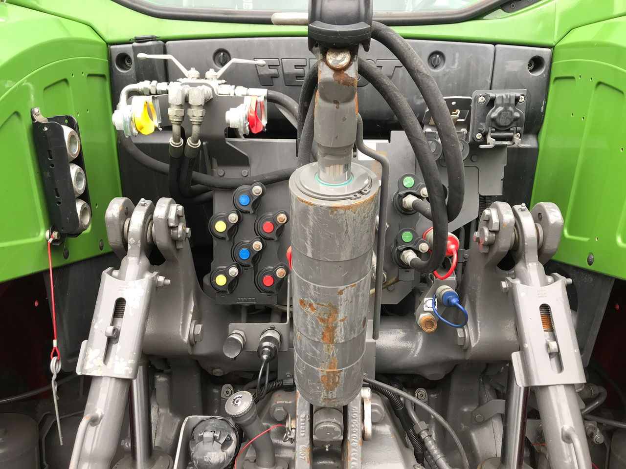 Traktorius FENDT 720 Vario S4 PowerPlus: foto 14 Traktorius FENDT 720 Vario S4 PowerPlus: foto 14