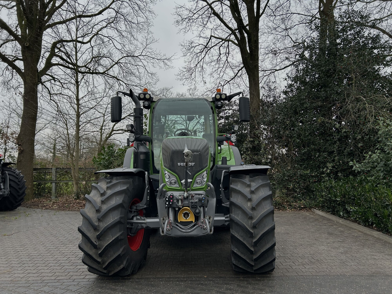 FENDT 724 Vario Gen6 ProfiPlus setting 2 - Traktorius: foto 3 FENDT 724 Vario Gen6 ProfiPlus setting 2 - Traktorius: foto 3