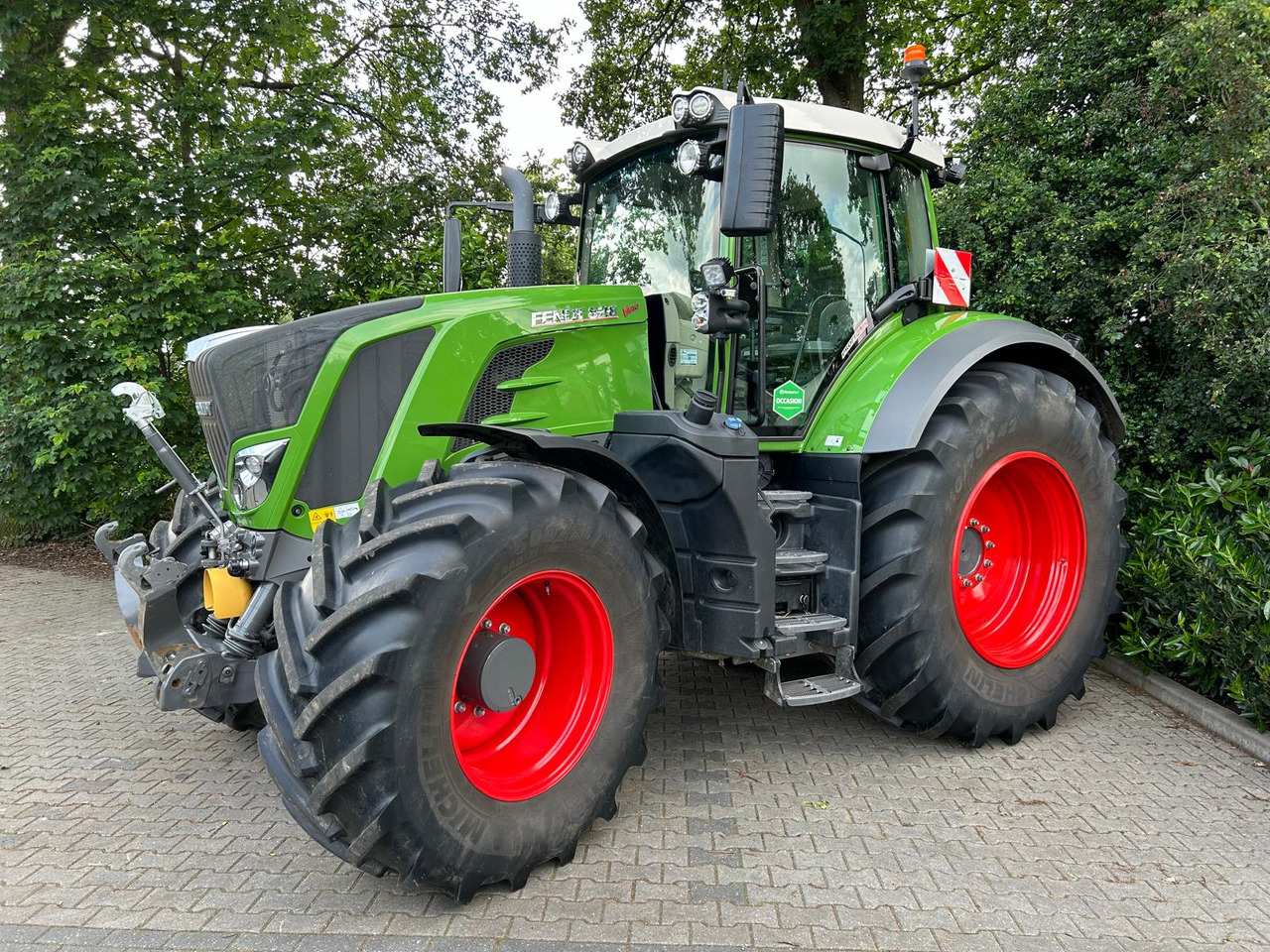 Fendt 828 Vario S4 ProfiPlus - Traktorius: foto 1 Fendt 828 Vario S4 ProfiPlus - Traktorius: foto 1