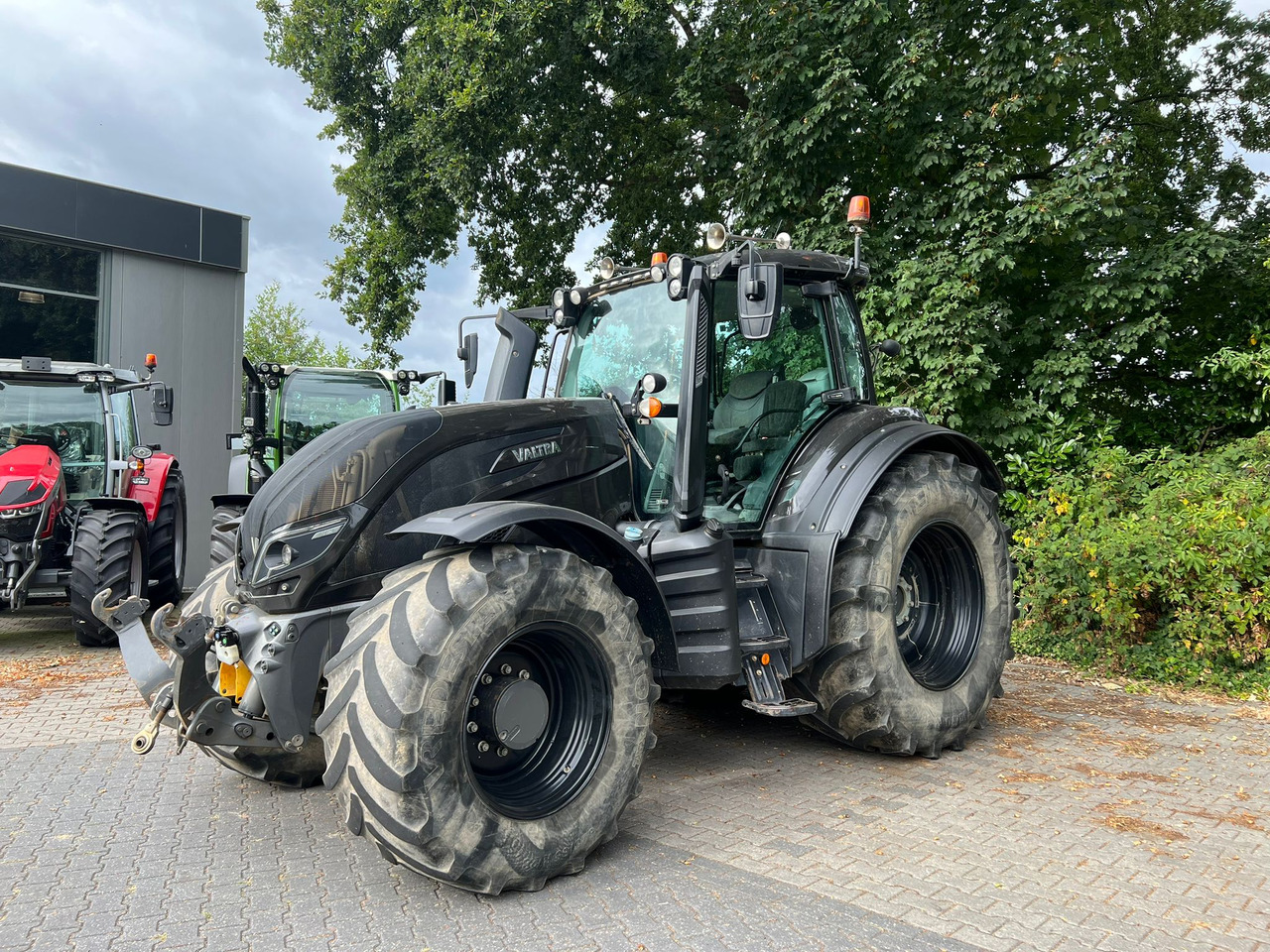 Valtra T174 Versu - Traktorius: foto 1 Valtra T174 Versu - Traktorius: foto 1