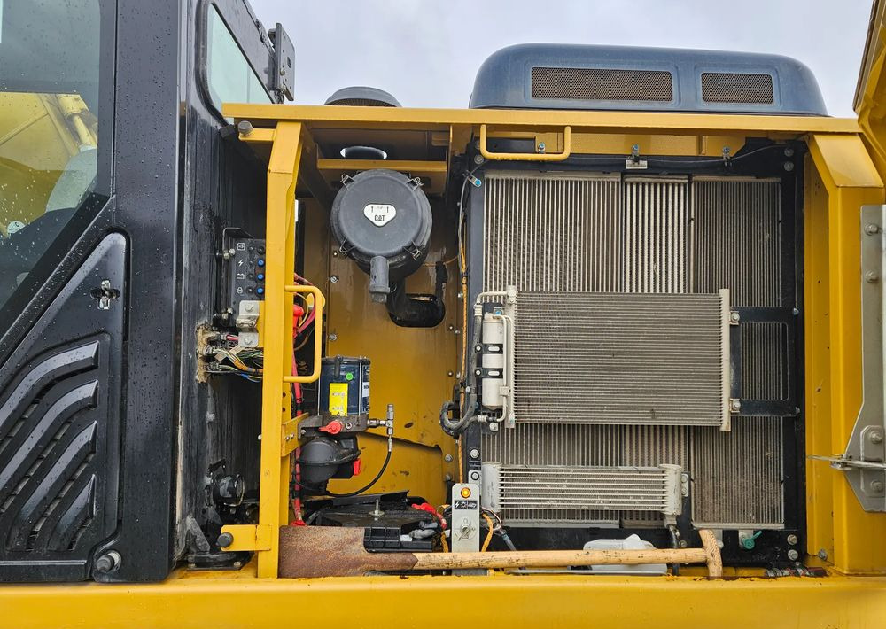 Vikšrinis ekskavatorius Caterpillar 320 FL, 2017 ROK, 8500 MTH: foto 17