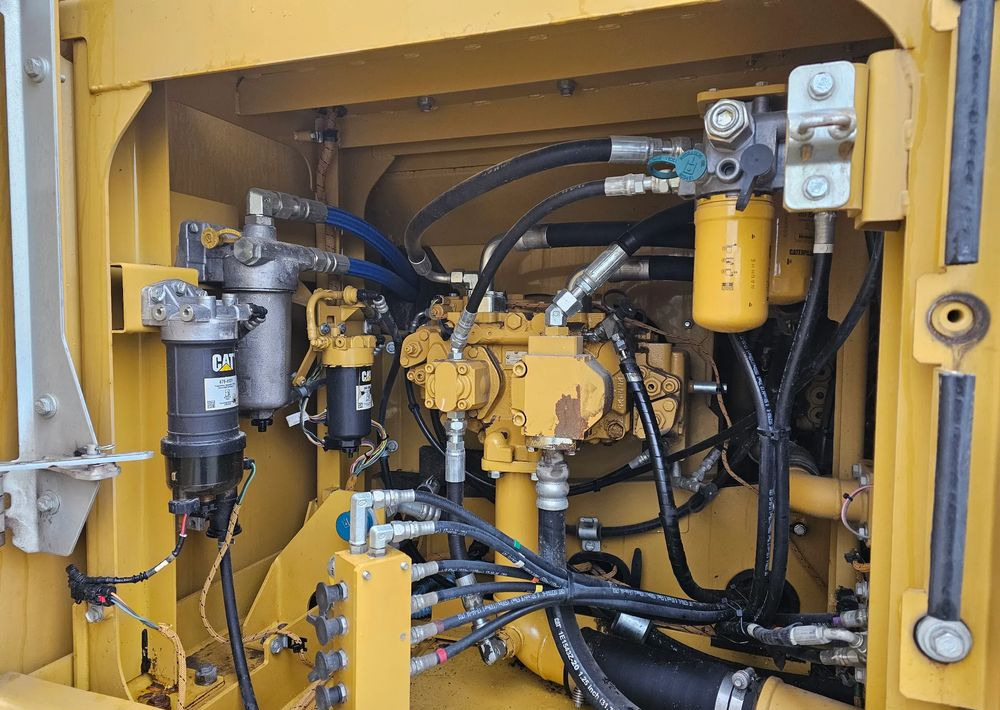 Vikšrinis ekskavatorius Caterpillar 320 FL, 2017 ROK, 8500 MTH: foto 16