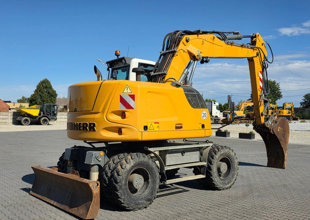 Liebherr A914 COMPACT, 2015 ROK, SW 48 szybkozłącze - Ratinis ekskavatorius: foto 5 Liebherr A914 COMPACT, 2015 ROK, SW 48 szybkozłącze - Ratinis ekskavatorius: foto 5