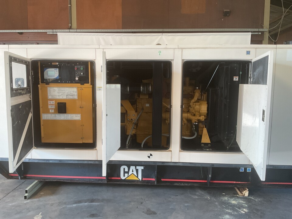 Caterpillar 3406, 350KVA generatorset. Low hours - Elektrinis generatorius: foto 3 Caterpillar 3406, 350KVA generatorset. Low hours - Elektrinis generatorius: foto 3
