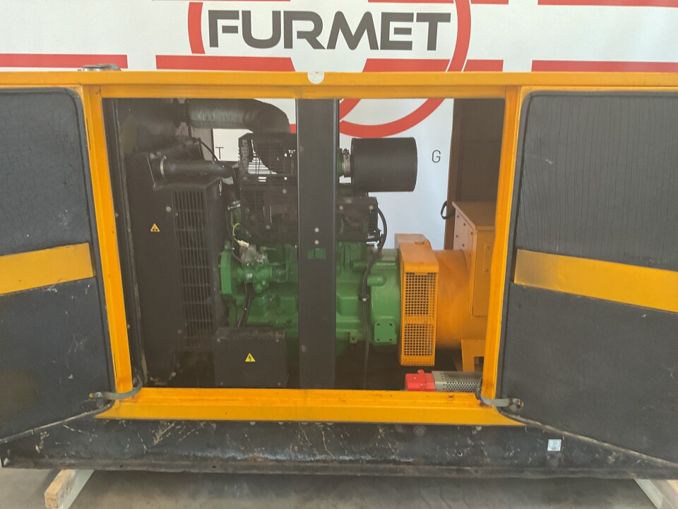 John Deere 4045TF157, 135 KVA generator set. Low hours and tested - Elektrinis generatorius: foto 3 John Deere 4045TF157, 135 KVA generator set. Low hours and tested - Elektrinis generatorius: foto 3