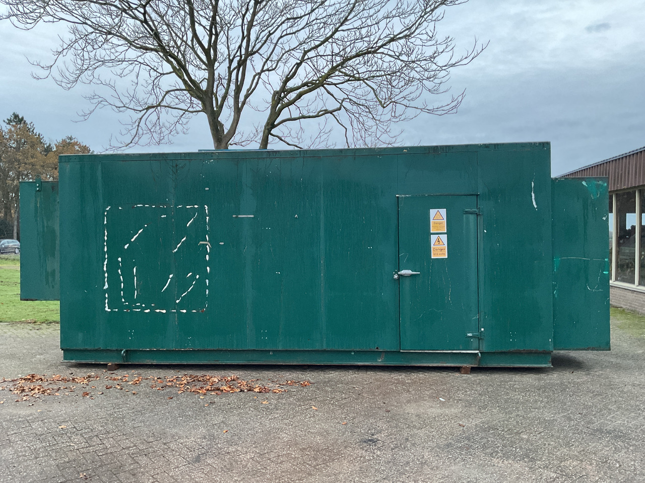 Volvo 1242GE, 450KVA super silent generator station. Complete and low hours. - Elektrinis generatorius: foto 1 Volvo 1242GE, 450KVA super silent generator station. Complete and low hours. - Elektrinis generatorius: foto 1