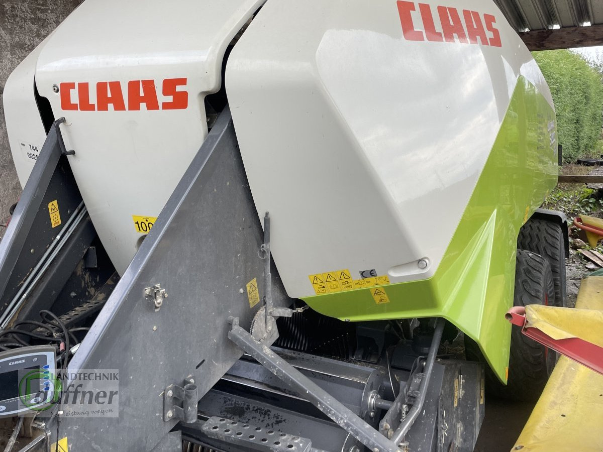 CLAAS Quadrant 3200 RC Tandem - Stačiakampių ryšulių presas: foto 1 CLAAS Quadrant 3200 RC Tandem - Stačiakampių ryšulių presas: foto 1