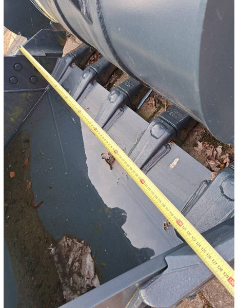 Hyundai Excavator Digging Bucket 140, 61K4-30701 - Kaušas - Statybinė technika: foto 2 Hyundai Excavator Digging Bucket 140, 61K4-30701 - Kaušas - Statybinė technika: foto 2