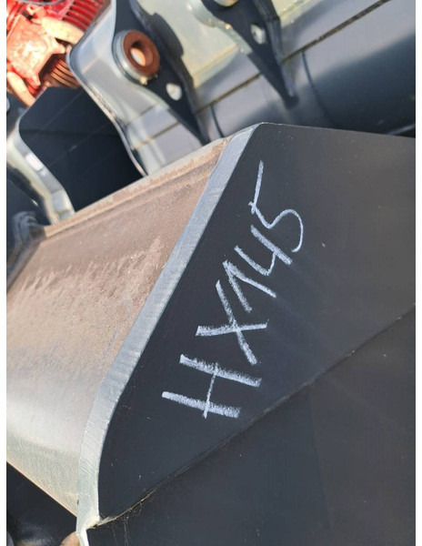 Hyundai Excavator Digging Bucket 140, 61K4-30701 - Kaušas - Statybinė technika: foto 4 Hyundai Excavator Digging Bucket 140, 61K4-30701 - Kaušas - Statybinė technika: foto 4