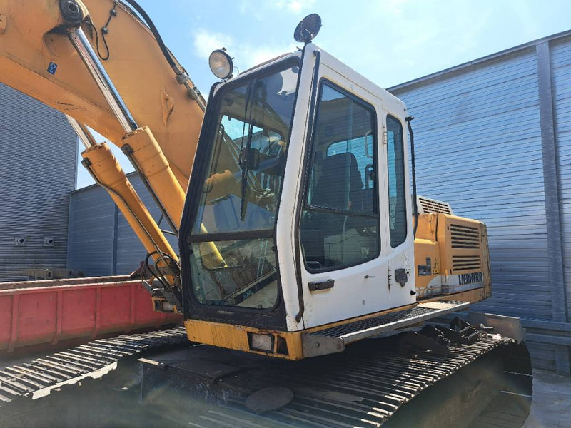 Liebherr R924B HDSL - Vikšrinis ekskavatorius: foto 3 Liebherr R924B HDSL - Vikšrinis ekskavatorius: foto 3