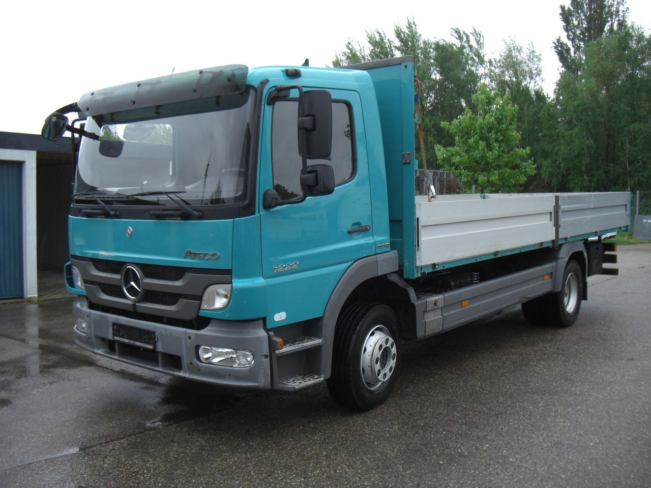 Mercedes-Benz 1222 Atego - Platforminis/ Bortinis sunkvežimis: foto 1 Mercedes-Benz 1222 Atego - Platforminis/ Bortinis sunkvežimis: foto 1