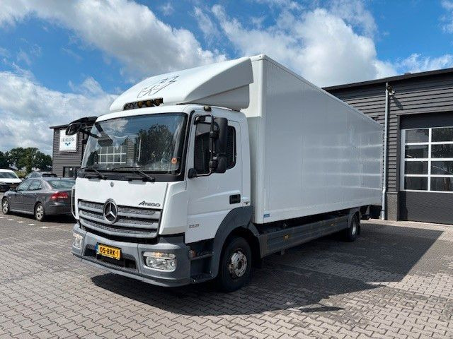 Mercedes-Benz Atego 1221 - Furgonas sunkvežimis: foto 1 Mercedes-Benz Atego 1221 - Furgonas sunkvežimis: foto 1