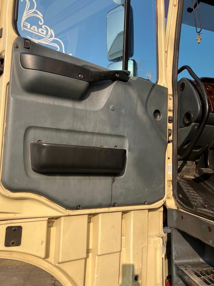 DAF XF 95 430 Platform - Platforminis/ Bortinis sunkvežimis: foto 4 DAF XF 95 430 Platform - Platforminis/ Bortinis sunkvežimis: foto 4