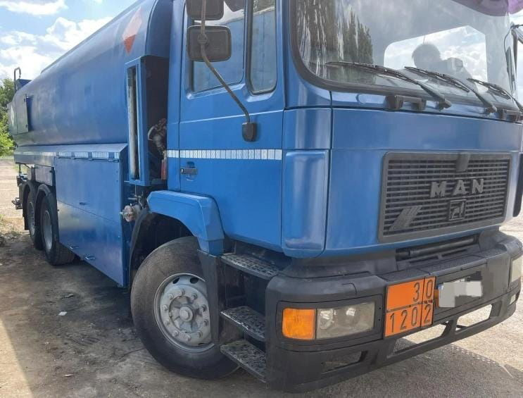 MAN L20 Tanker - Autocisterna: foto 2 MAN L20 Tanker - Autocisterna: foto 2
