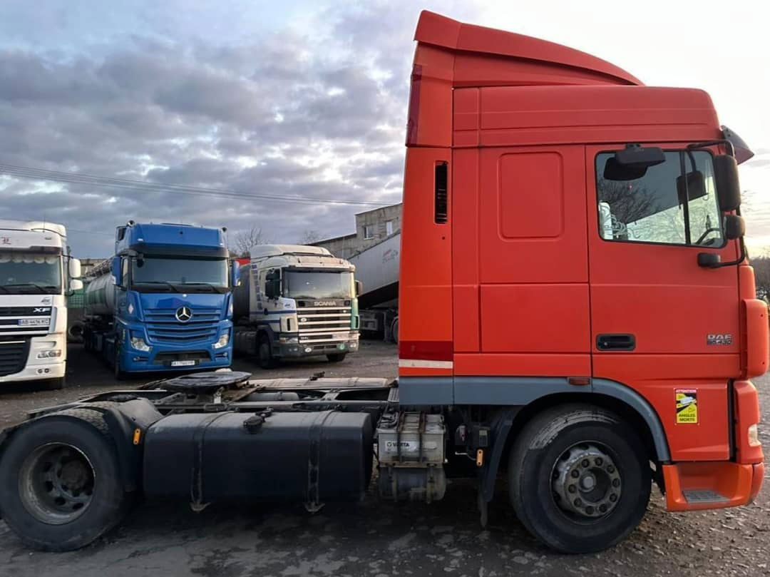 DAF XF 95.430 Tractor head - Vilkikas: foto 1 DAF XF 95.430 Tractor head - Vilkikas: foto 1