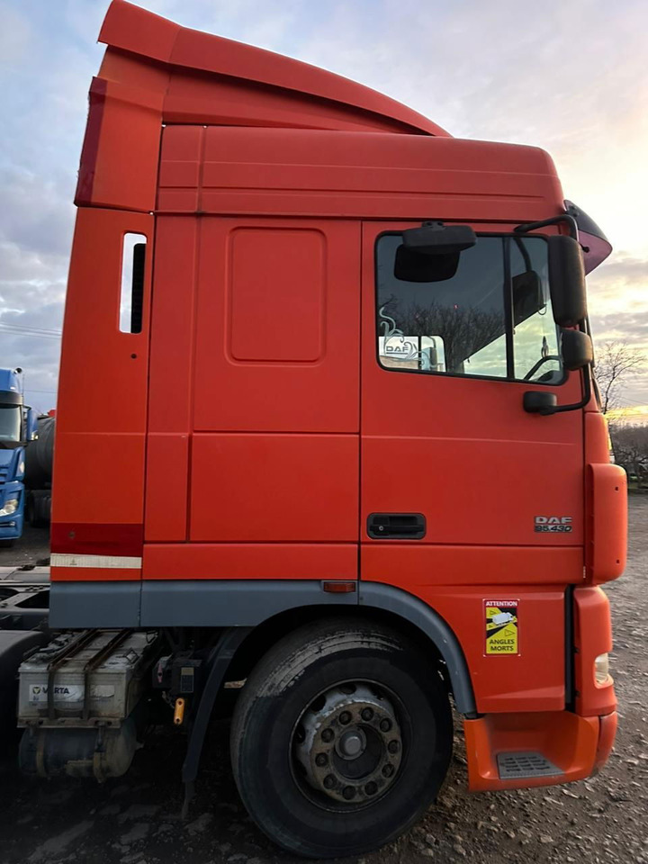 DAF XF 95.430 Tractor head - Vilkikas: foto 2 DAF XF 95.430 Tractor head - Vilkikas: foto 2