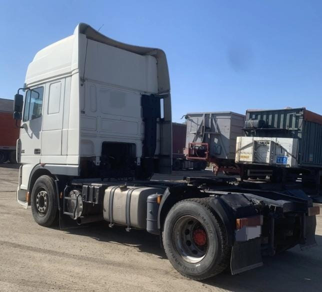 DAF XF 95 - Vilkikas: foto 3 DAF XF 95 - Vilkikas: foto 3