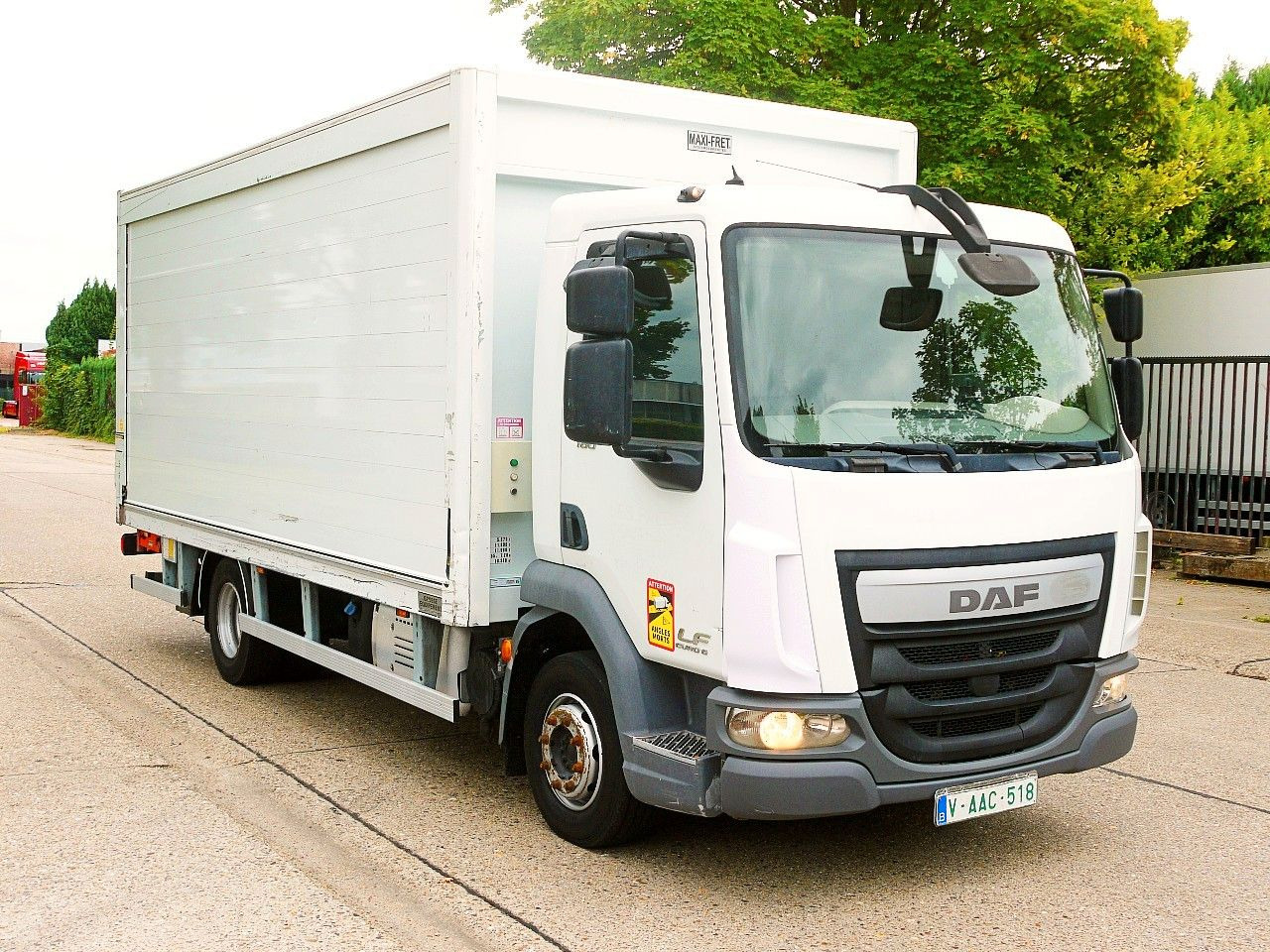 DAF LF 180 12 GETRANKENWAGEN LBW LUFT - Gėrimų tiekimo sunkvežimis: foto 4 DAF LF 180 12 GETRANKENWAGEN LBW LUFT - Gėrimų tiekimo sunkvežimis: foto 4