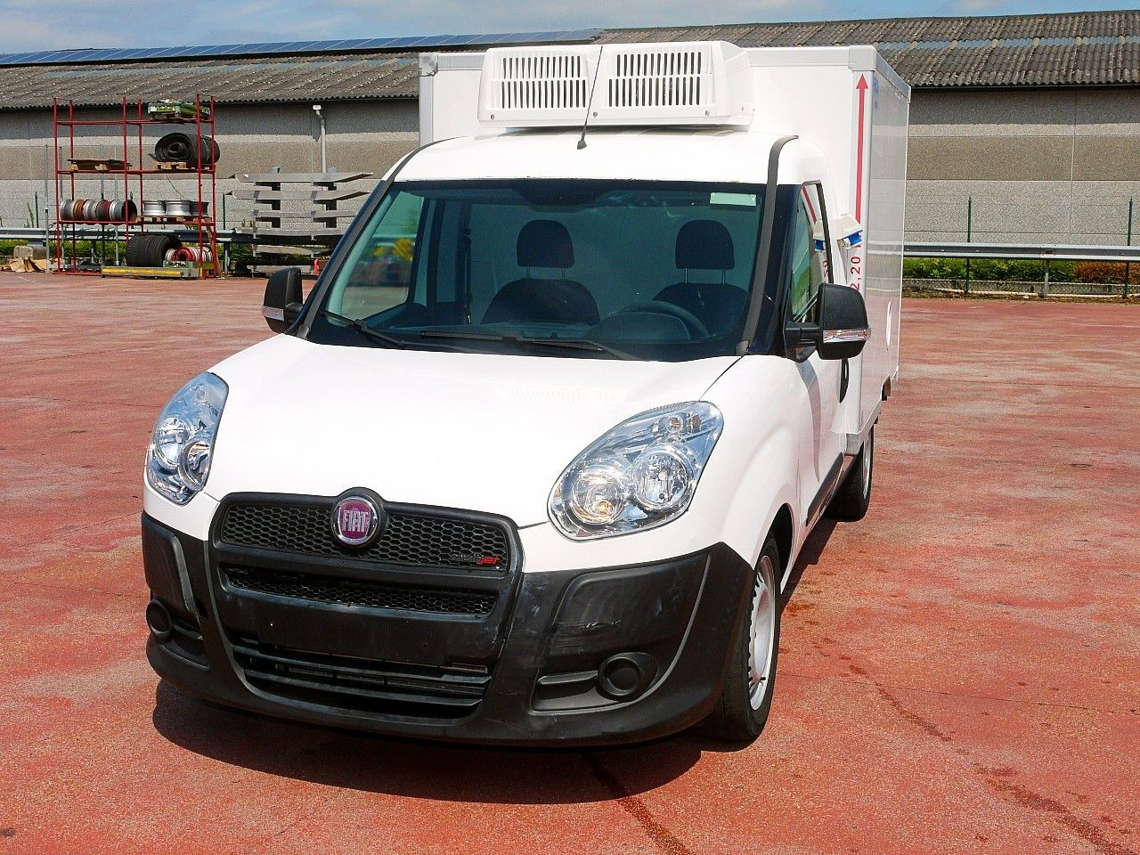 Fiat DOBLO 1.6 KUHKOFFER RELEC FROID TR22 -20C - Furgonas šaldytuvas: foto 5 Fiat DOBLO 1.6 KUHKOFFER RELEC FROID TR22 -20C - Furgonas šaldytuvas: foto 5