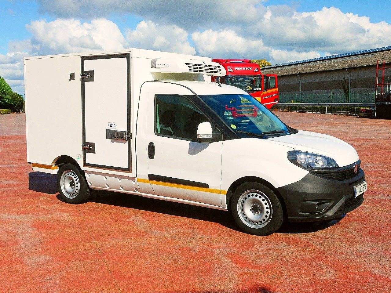 Fiat DOBLO 1.6 KUHLKOFFER THERMOKING MT A/C - Furgonas šaldytuvas: foto 2 Fiat DOBLO 1.6 KUHLKOFFER THERMOKING MT A/C - Furgonas šaldytuvas: foto 2