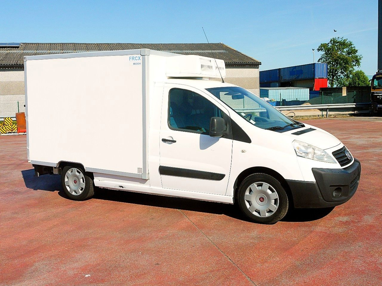 Fiat SCUDO 2.0 KUHKOFFER RELEC FROID TR 22 -20C - Furgonas šaldytuvas: foto 2 Fiat SCUDO 2.0 KUHKOFFER RELEC FROID TR 22 -20C - Furgonas šaldytuvas: foto 2