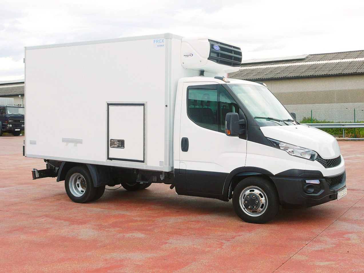 Iveco 35C13 DAILY KUHLKOFFER CARRIER XARIOS 600 - Furgonas šaldytuvas: foto 2 Iveco 35C13 DAILY KUHLKOFFER CARRIER XARIOS 600 - Furgonas šaldytuvas: foto 2