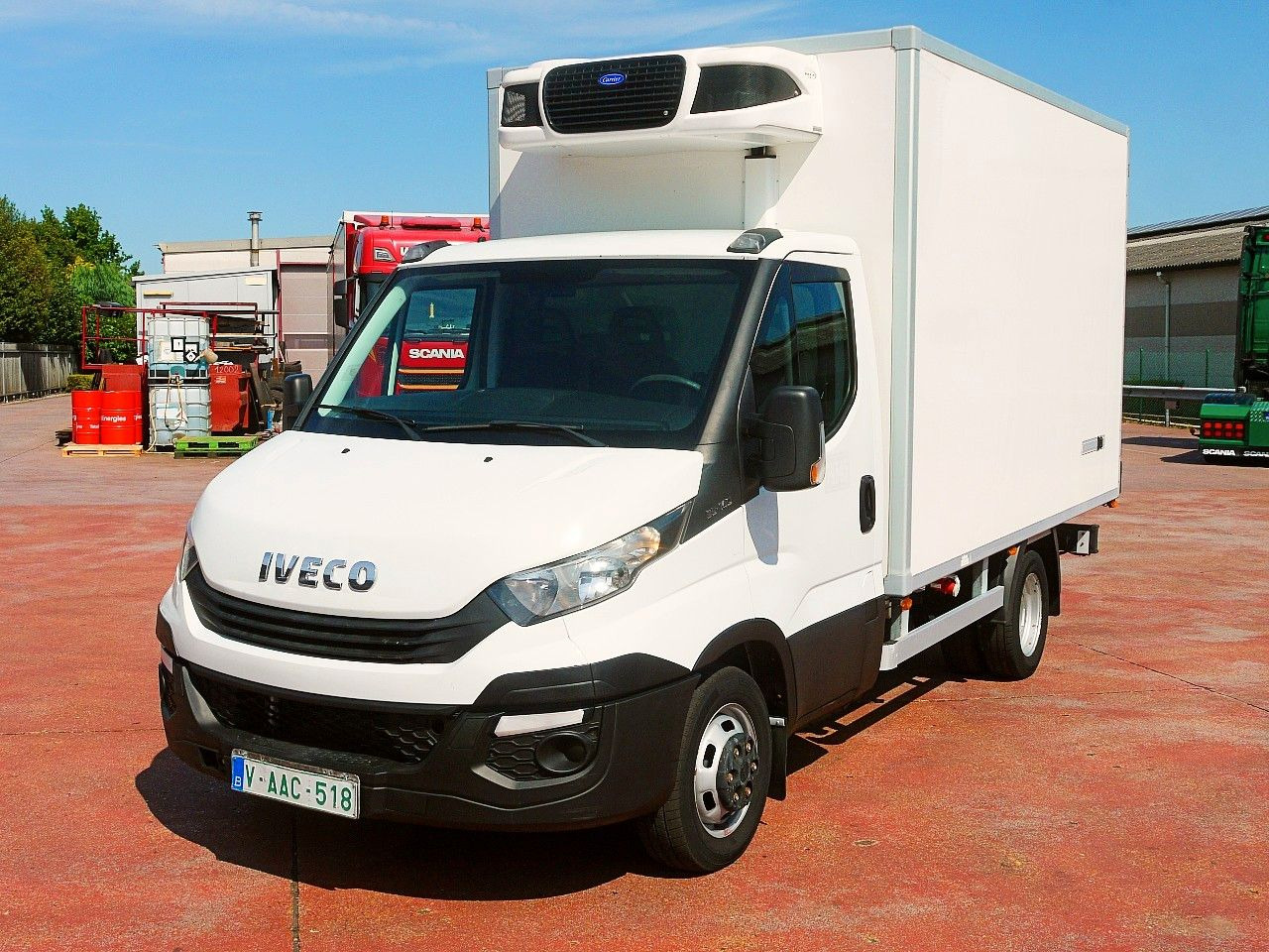 Iveco 35C14 DAILY KUHLKOFER CARIER PULSOR 600MULTi A/C - Furgonas šaldytuvas: foto 5 Iveco 35C14 DAILY KUHLKOFER CARIER PULSOR 600MULTi A/C - Furgonas šaldytuvas: foto 5