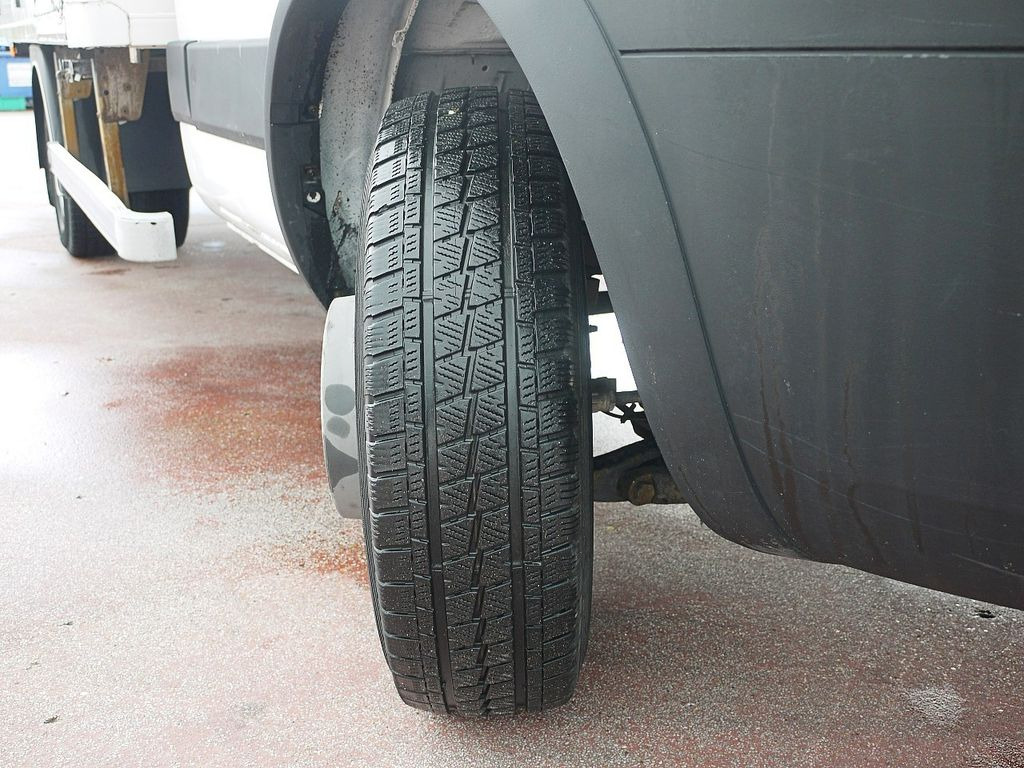 Furgonas šaldytuvas Iveco 60C15 65 70 DAILY KUHLKOFFER THERMOKING V500 A/C Iveco 60C15 65 70 DAILY KUHLKOFFER THERMOKING V500 A/C: foto 16