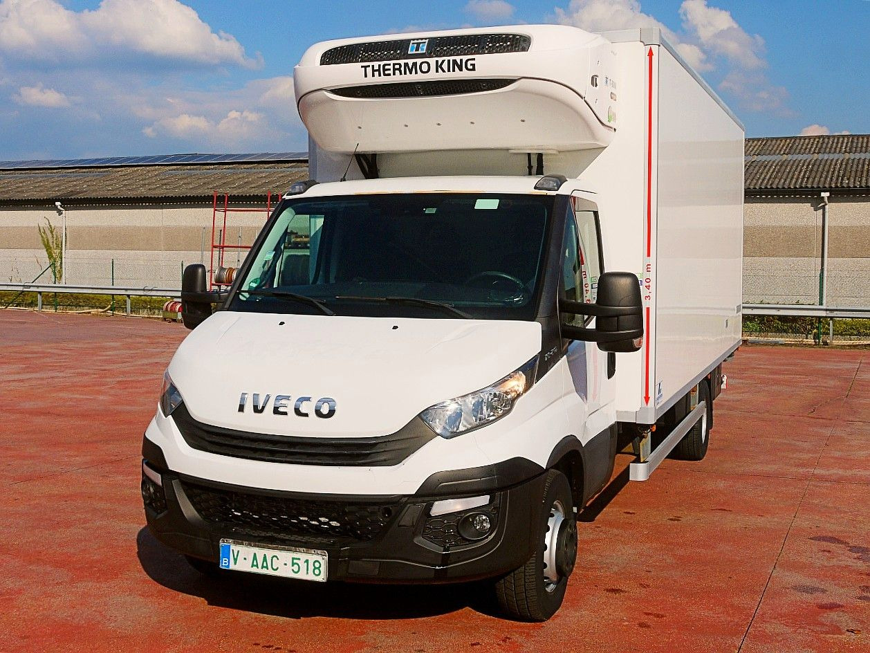 Iveco 72C21 70 65 DAILY THERMOKING T800 A/C LBW LUFT - Furgonas šaldytuvas: foto 5 Iveco 72C21 70 65 DAILY THERMOKING T800 A/C LBW LUFT - Furgonas šaldytuvas: foto 5