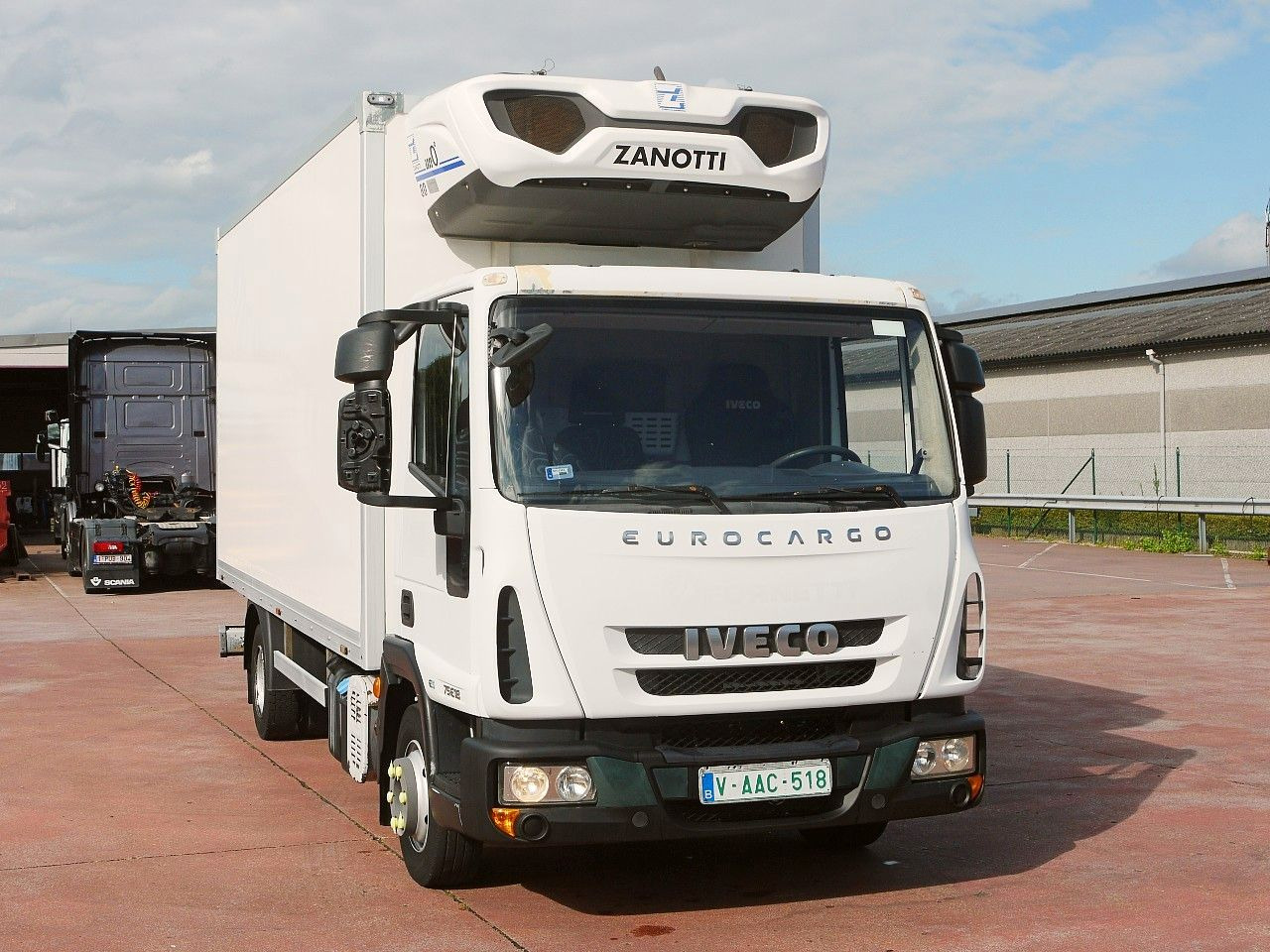 Iveco 75E16 EUROCARGO KUHOKOFFER ZANOTTI -30C Iveco 75E16 EUROCARGO KUHOKOFFER ZANOTTI -30C - Refrižeratorius sunkvežimis: foto 1 Iveco 75E16 EUROCARGO KUHOKOFFER ZANOTTI -30C Iveco 75E16 EUROCARGO KUHOKOFFER ZANOTTI -30C - Refrižeratorius sunkvežimis: foto 1
