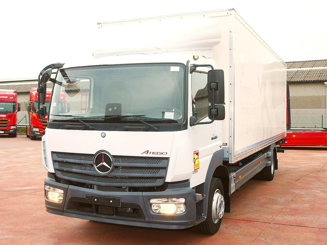 Mercedes-Benz 1218 ATEGO MEUBEL KOFFER A/C 124 Tkm - Furgonas su krovinių dėže: foto 5 Mercedes-Benz 1218 ATEGO MEUBEL KOFFER A/C 124 Tkm - Furgonas su krovinių dėže: foto 5