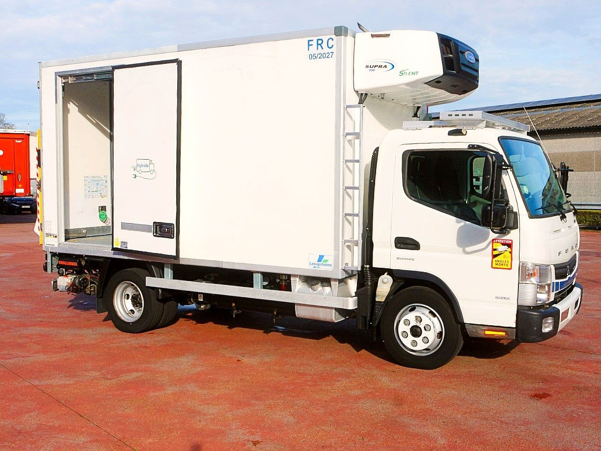 Mitsubishi FUSO HYBRIDE KUHLKOFFER CARRIER SUPRA 550 78tkm - Furgonas šaldytuvas: foto 3 Mitsubishi FUSO HYBRIDE KUHLKOFFER CARRIER SUPRA 550 78tkm - Furgonas šaldytuvas: foto 3