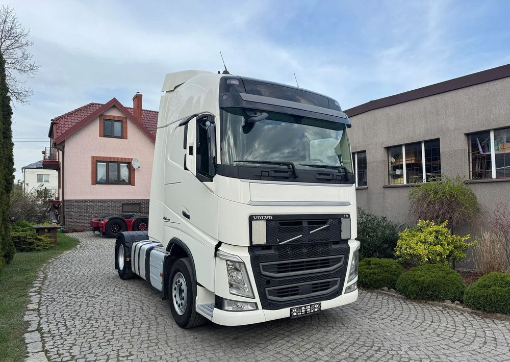 Volvo FH GLOBETROTTER - Vilkikas: foto 3 Volvo FH GLOBETROTTER - Vilkikas: foto 3