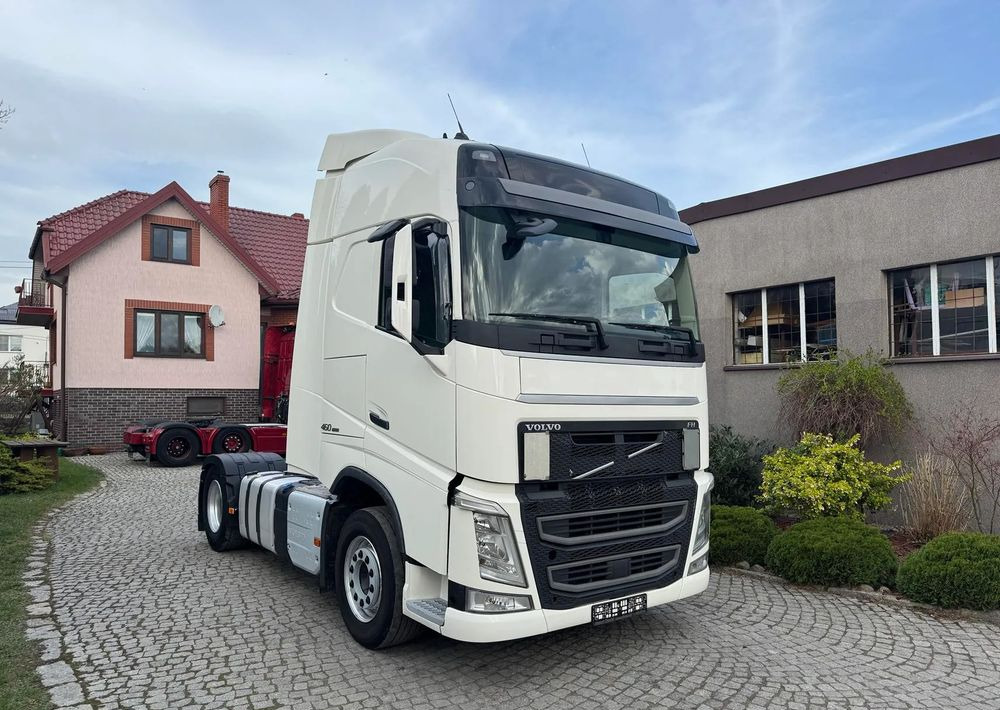 Volvo FH GLOBETROTTER - Vilkikas: foto 3 Volvo FH GLOBETROTTER - Vilkikas: foto 3