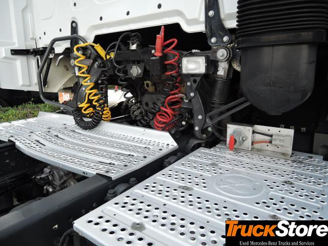 Mercedes-Benz Actros 1843 LS - Vilkikas: foto 2 Mercedes-Benz Actros 1843 LS - Vilkikas: foto 2