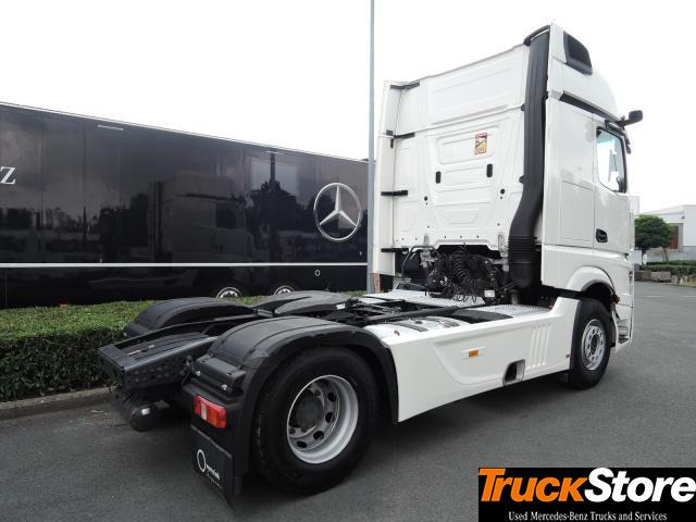 Mercedes-Benz Actros 1845 LS - Vilkikas: foto 4 Mercedes-Benz Actros 1845 LS - Vilkikas: foto 4