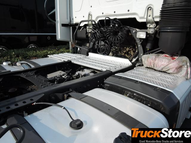 Mercedes-Benz Actros 1848 LS - Vilkikas: foto 2 Mercedes-Benz Actros 1848 LS - Vilkikas: foto 2