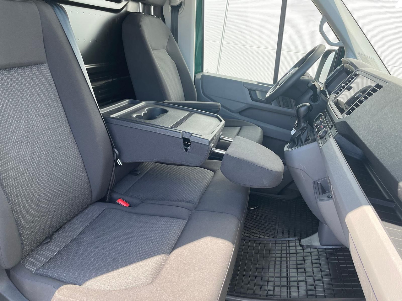 Komercinis automobilis MAN TGE 3.160 Kasten L4H3 LED AHK DAB KAMERA SITZHZ: foto 16