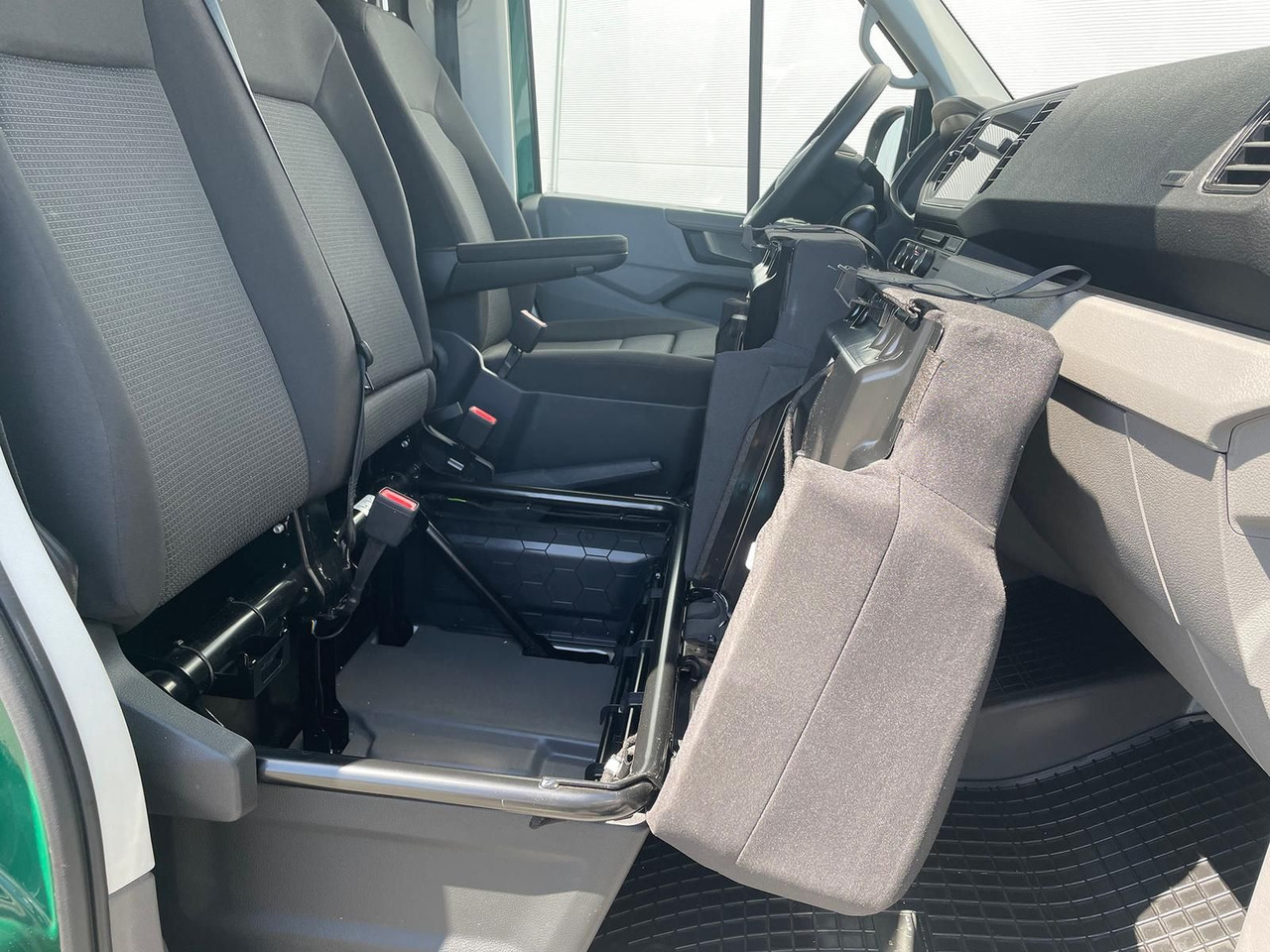 Komercinis automobilis MAN TGE 3.160 Kasten L4H3 LED AHK DAB KAMERA SITZHZ: foto 30