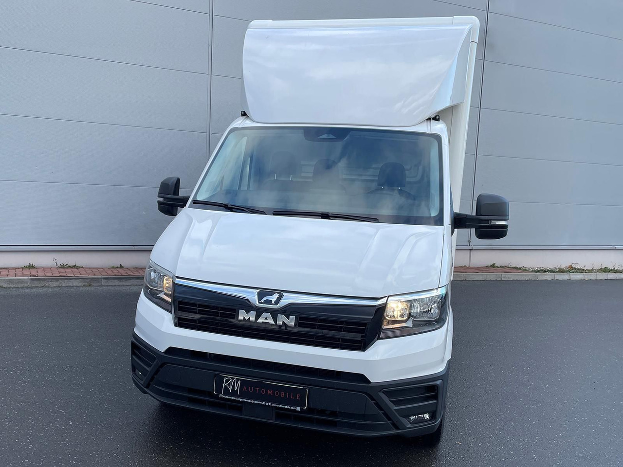 MAN TGE 3.160 Fahrgestell Einzelkabine Koffer NAVI - Furgonas su krovinių dėže: foto 4 MAN TGE 3.160 Fahrgestell Einzelkabine Koffer NAVI - Furgonas su krovinių dėže: foto 4