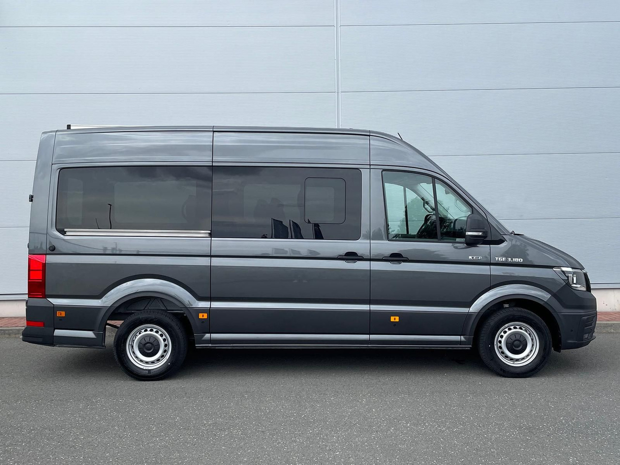 MAN TGE 3.180 Kombi L3H2 4x4 TEMPOMAT KAMERA 8-SITZE - Mikroautobusas, Keleivinis furgonas: foto 5 MAN TGE 3.180 Kombi L3H2 4x4 TEMPOMAT KAMERA 8-SITZE - Mikroautobusas, Keleivinis furgonas: foto 5